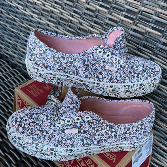 Vans Authentic Mono Floral Multi/Marshmallow WMNS - Picture 11 of 16